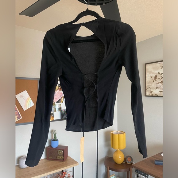 Reformation Cassia Cropped Open Back Top - Picture 15 of 15